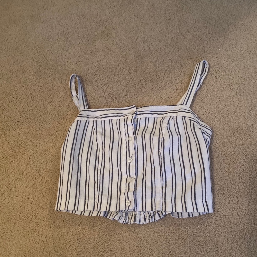 brandy melville crop top!
